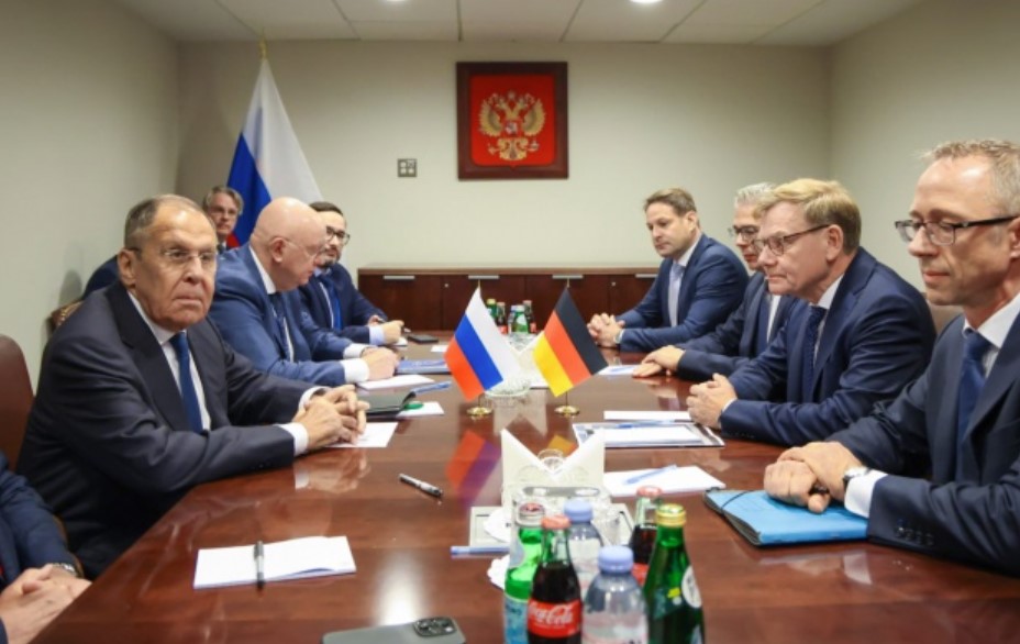 Глава МЗС Німеччини Вадефуль уперше з 2022 року зустрівся з Лавровим 